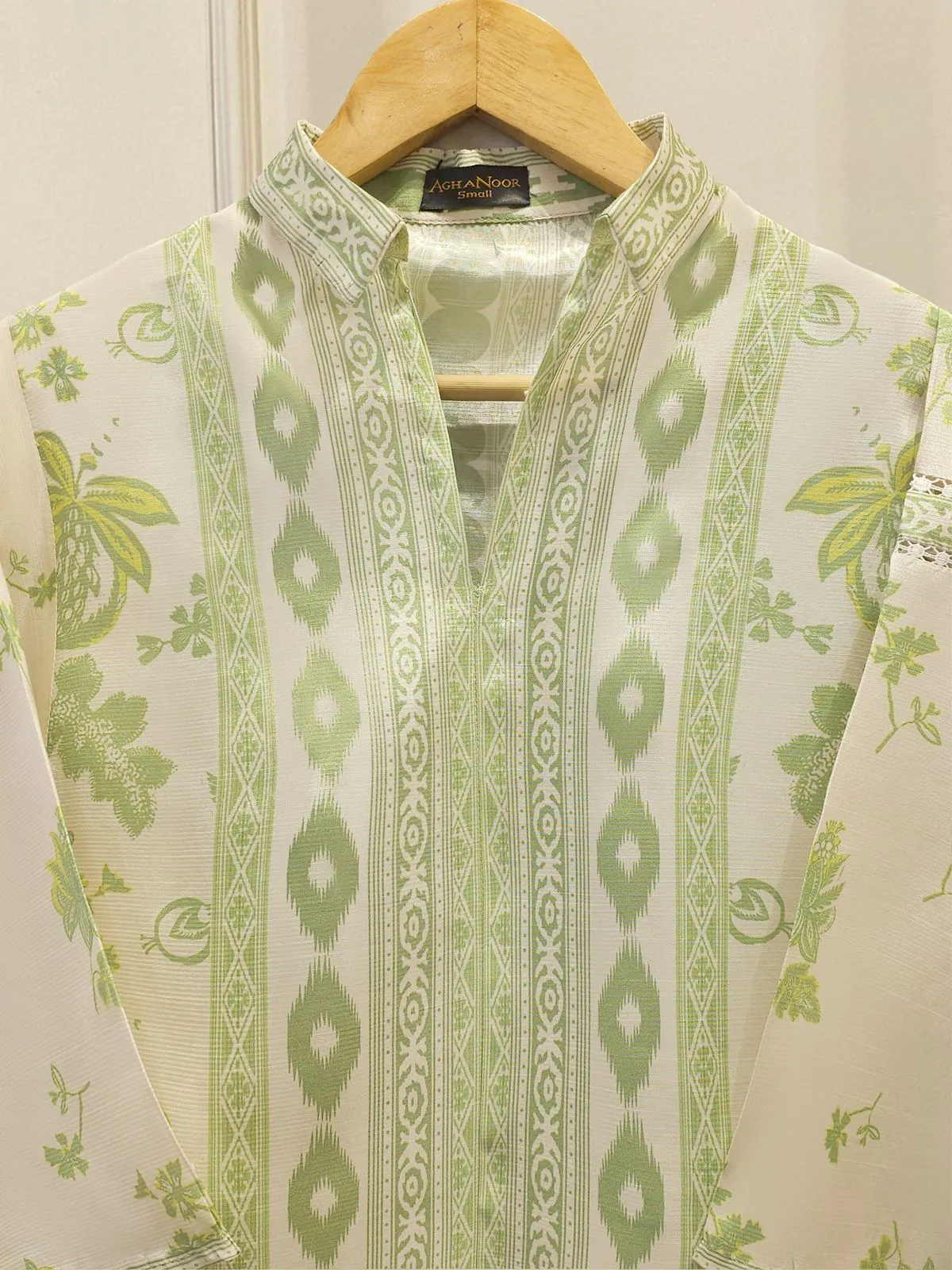 AGHA NOOR S111964