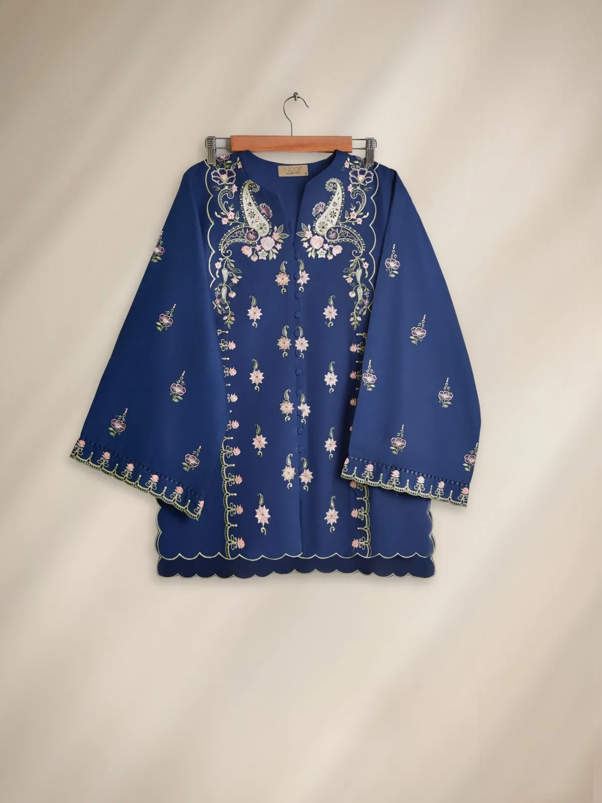 AGHA NOOR WS00120