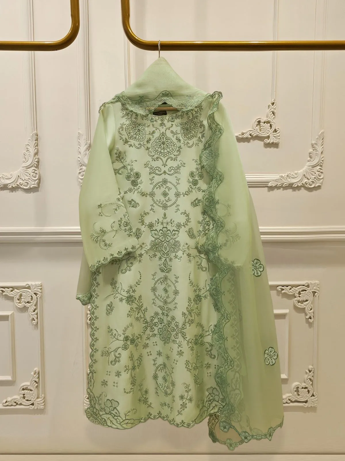 AGHA NOOR S112061