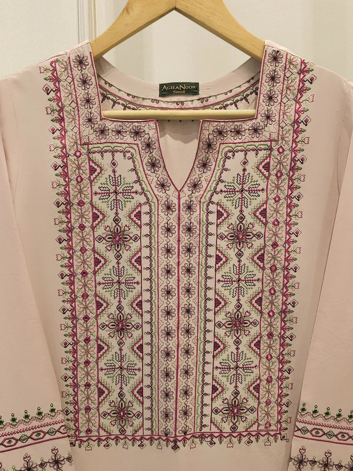 AGHA NOOR S112138