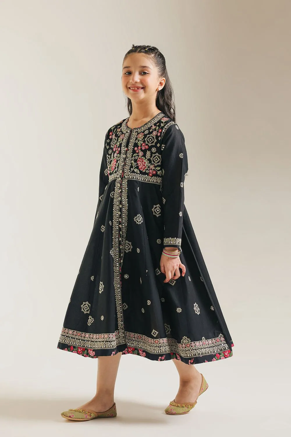 ETHNC KIDS EMBROIDERED PISHWAS