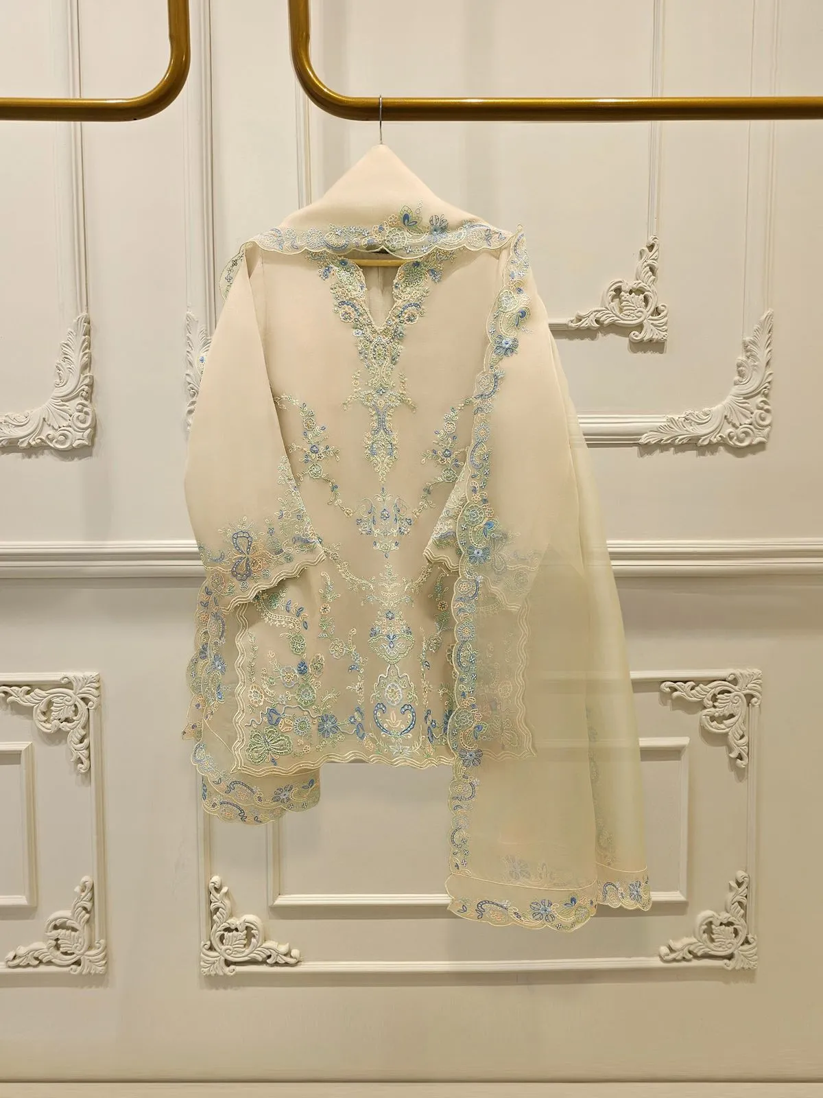 AGHA NOOR S112181