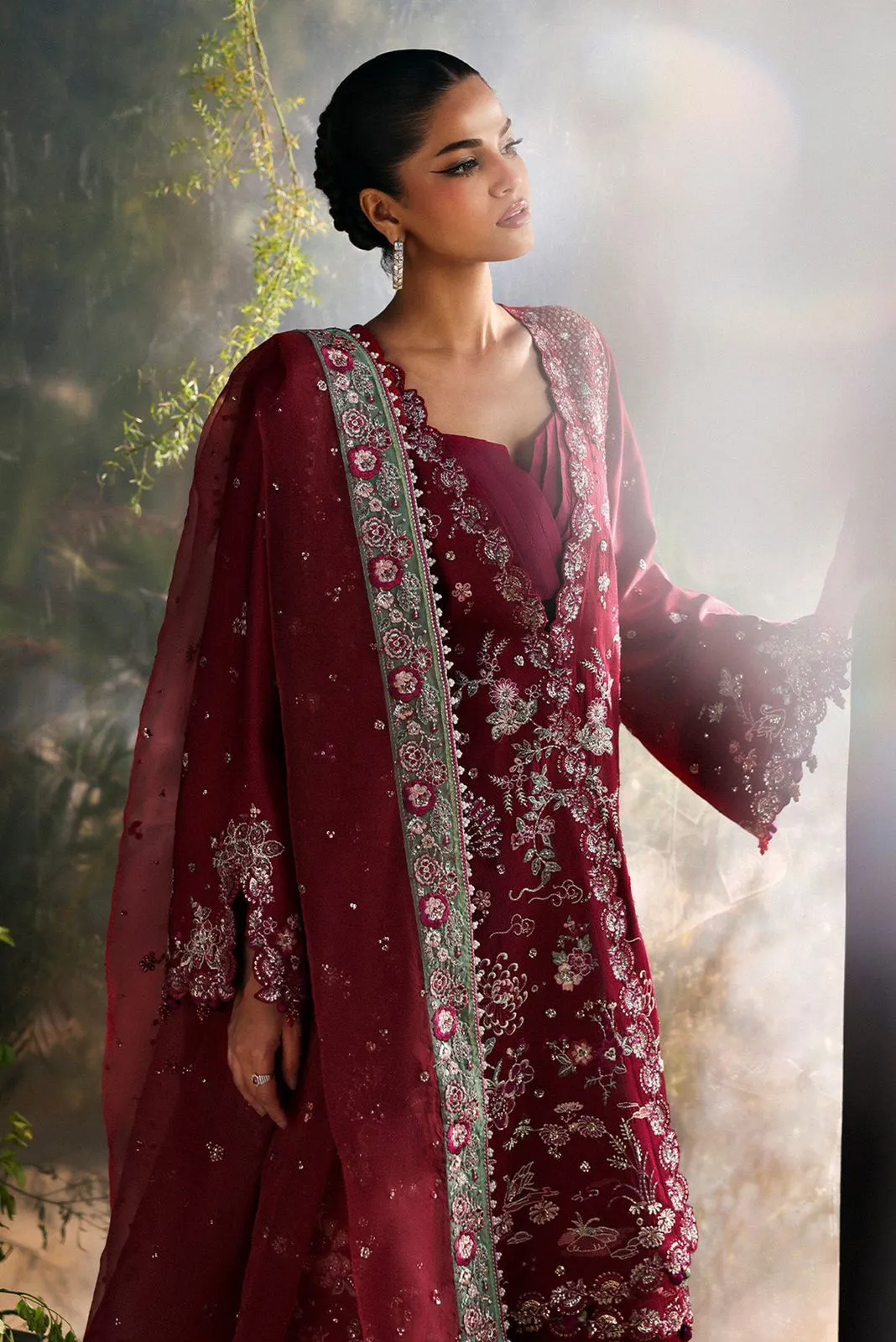 AFROZEH LA FUCHSIA YALIRA
