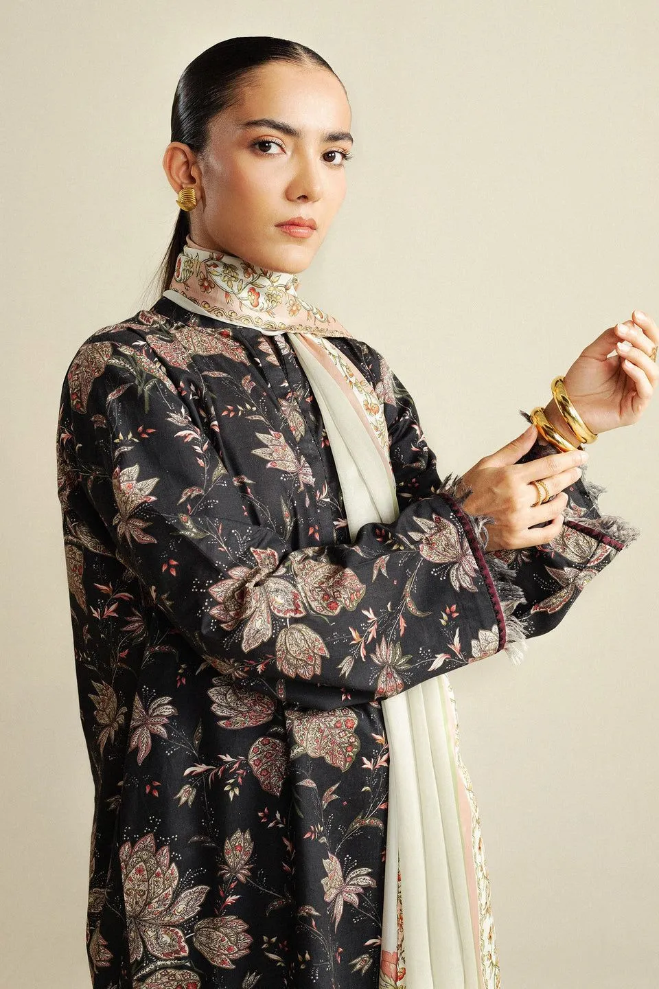 COCO BY ZARA SHAHJAHAN DAISY-8B