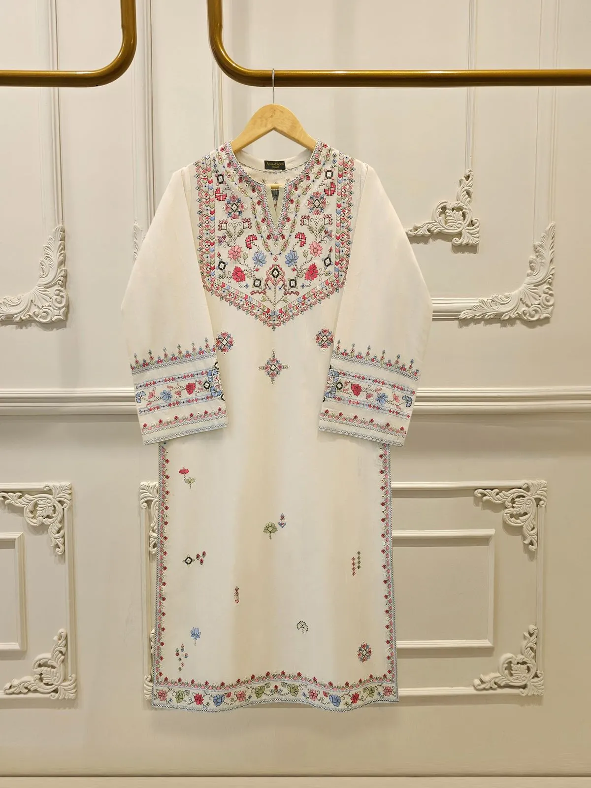 AGHA NOOR S112221