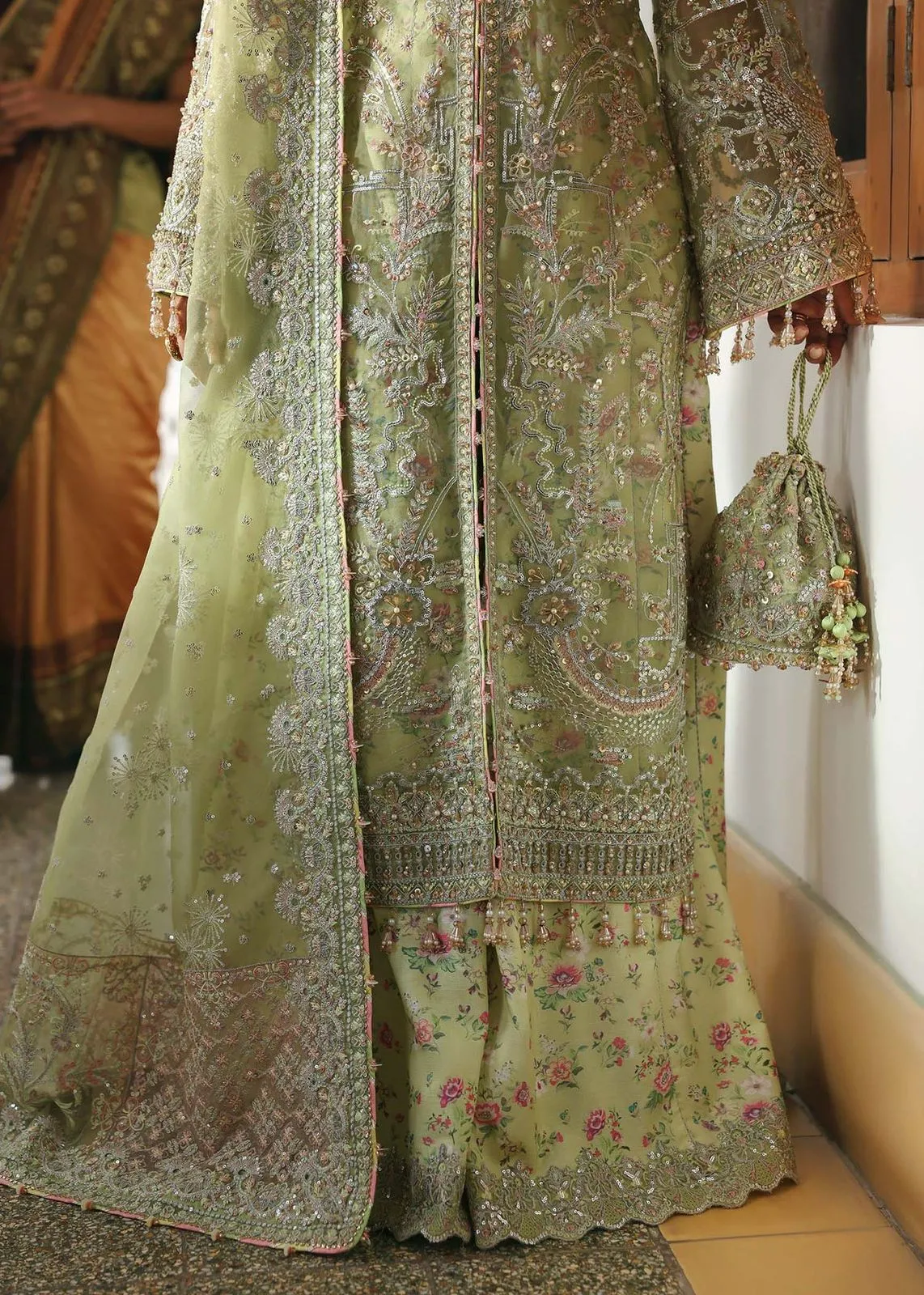KANWAL MALIK Pakiza