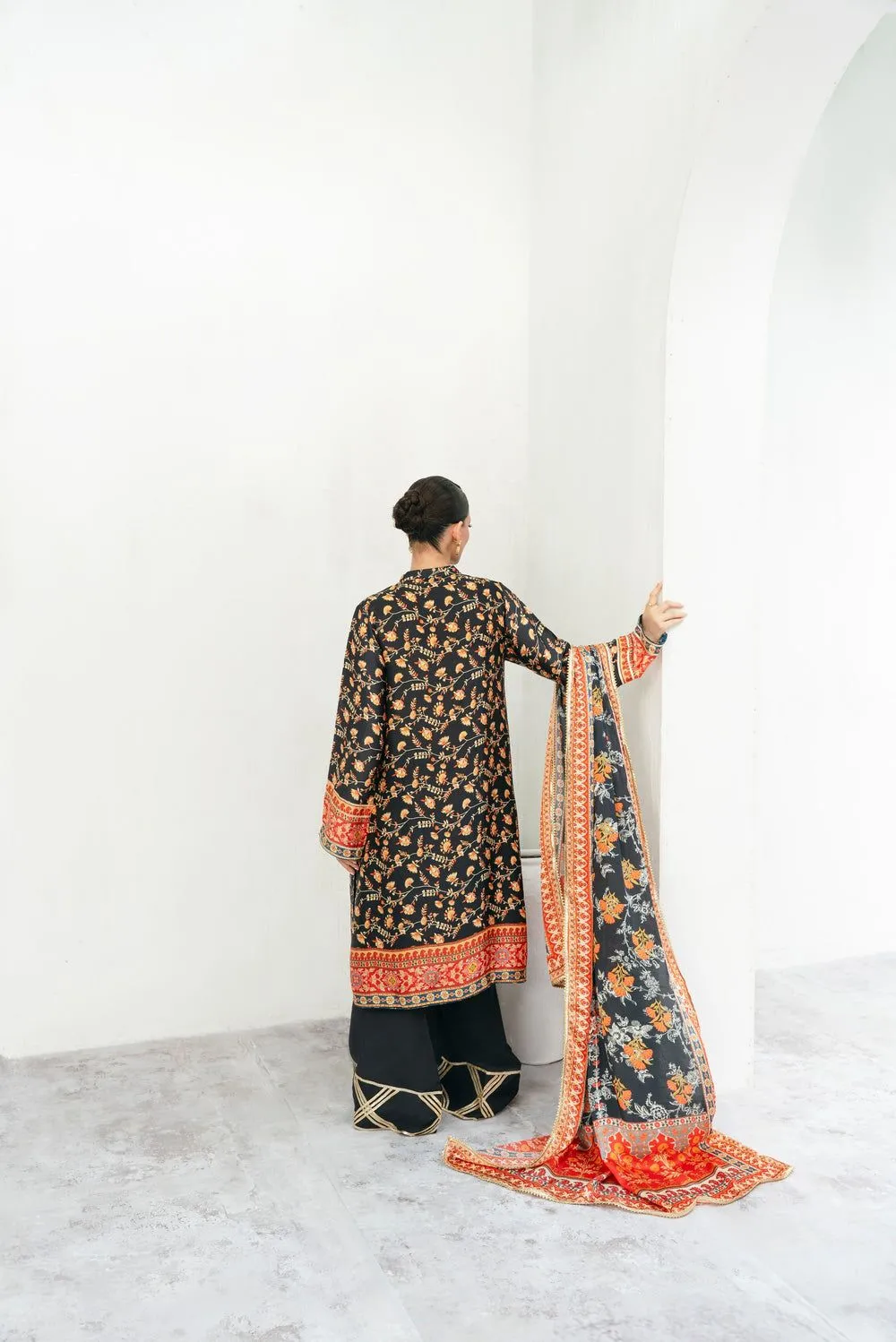 AGHA NOOR BRIDAL NAILA