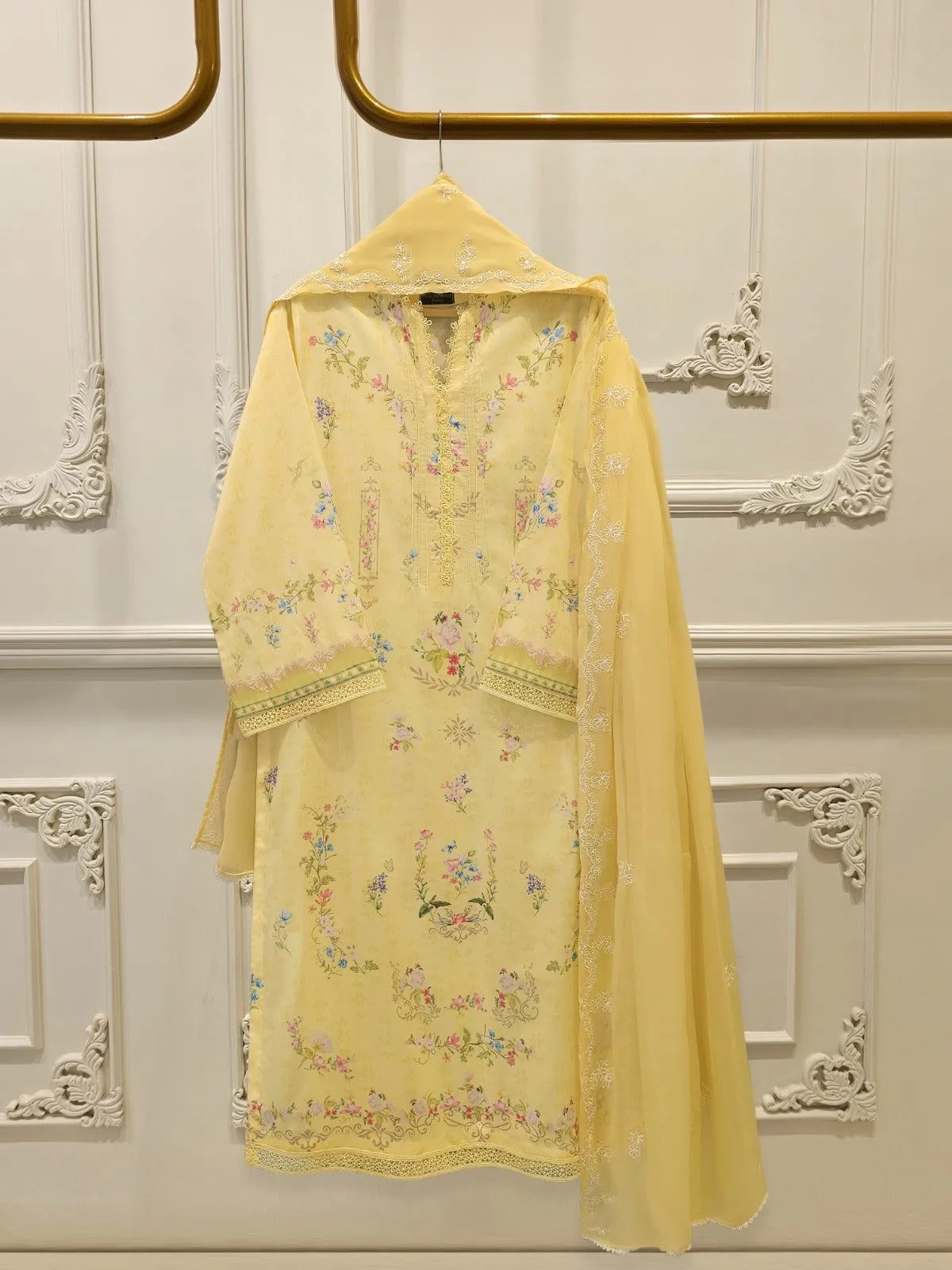 AGHA NOOR S112300
