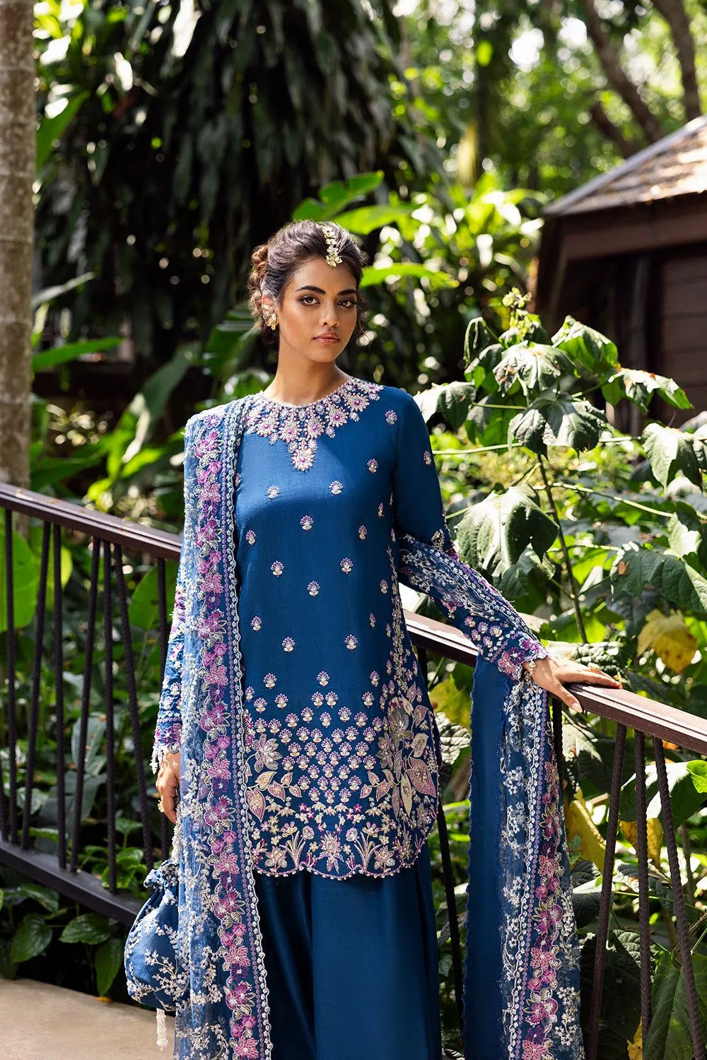 SAIRA RIZWAN DELARA-SRF25-08