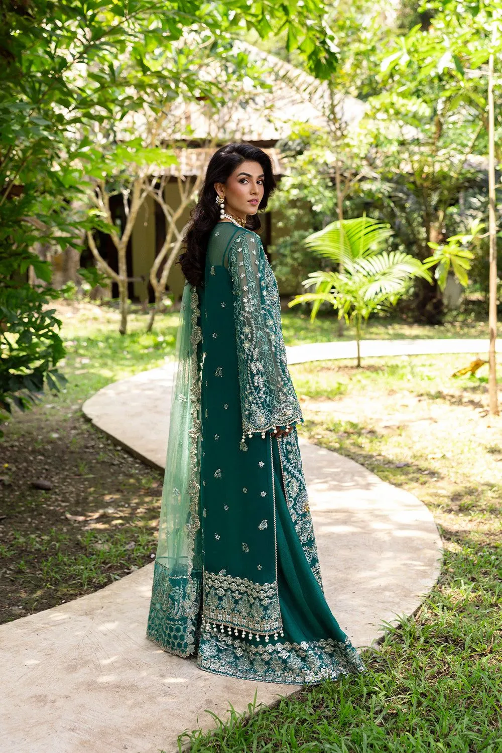 SAIRA RIZWAN KIANA-SRF25-04