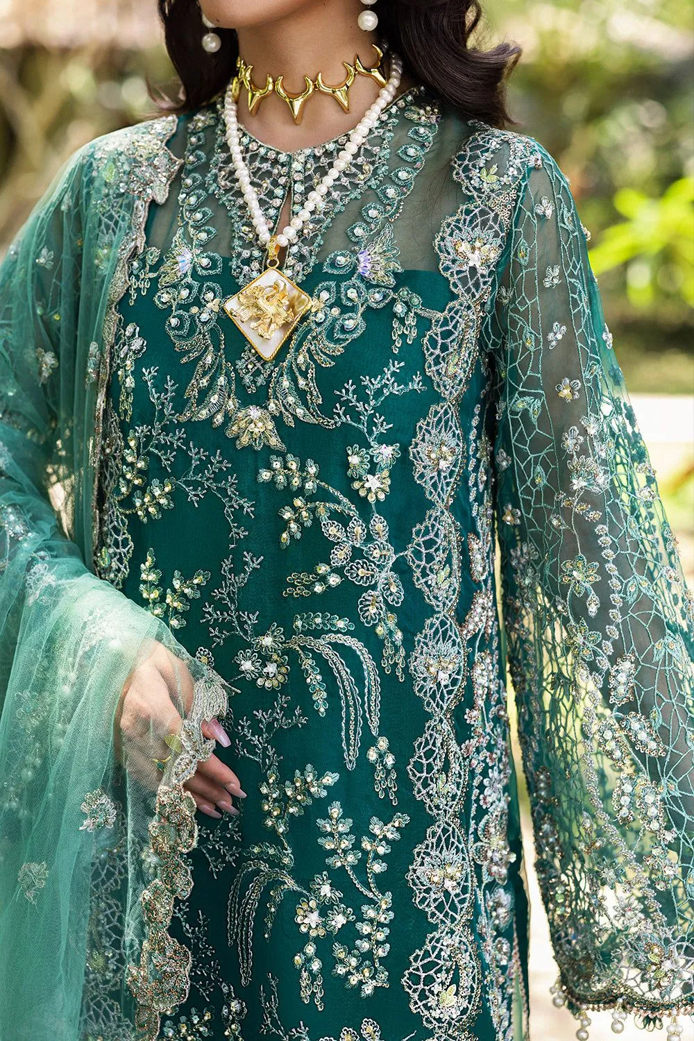 SAIRA RIZWAN KIANA-SRF25-04