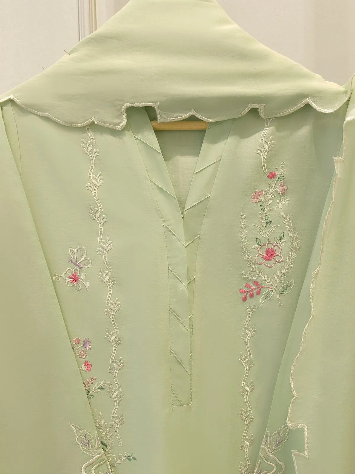 AGHA NOOR S112421