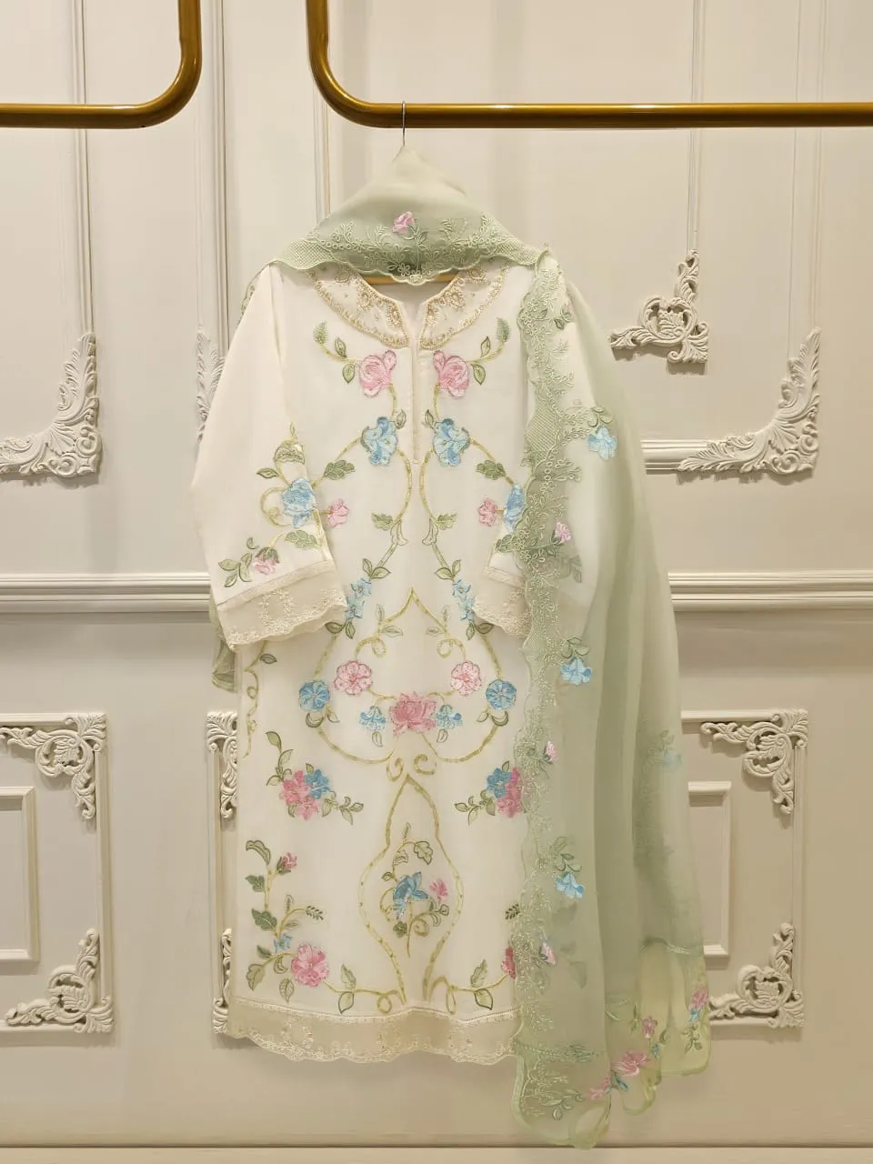 AGHA NOOR S112489