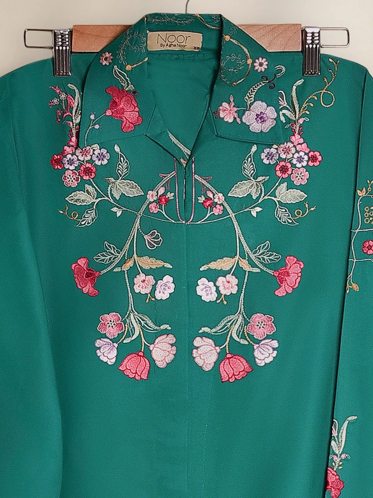 AGHA NOOR WS00179