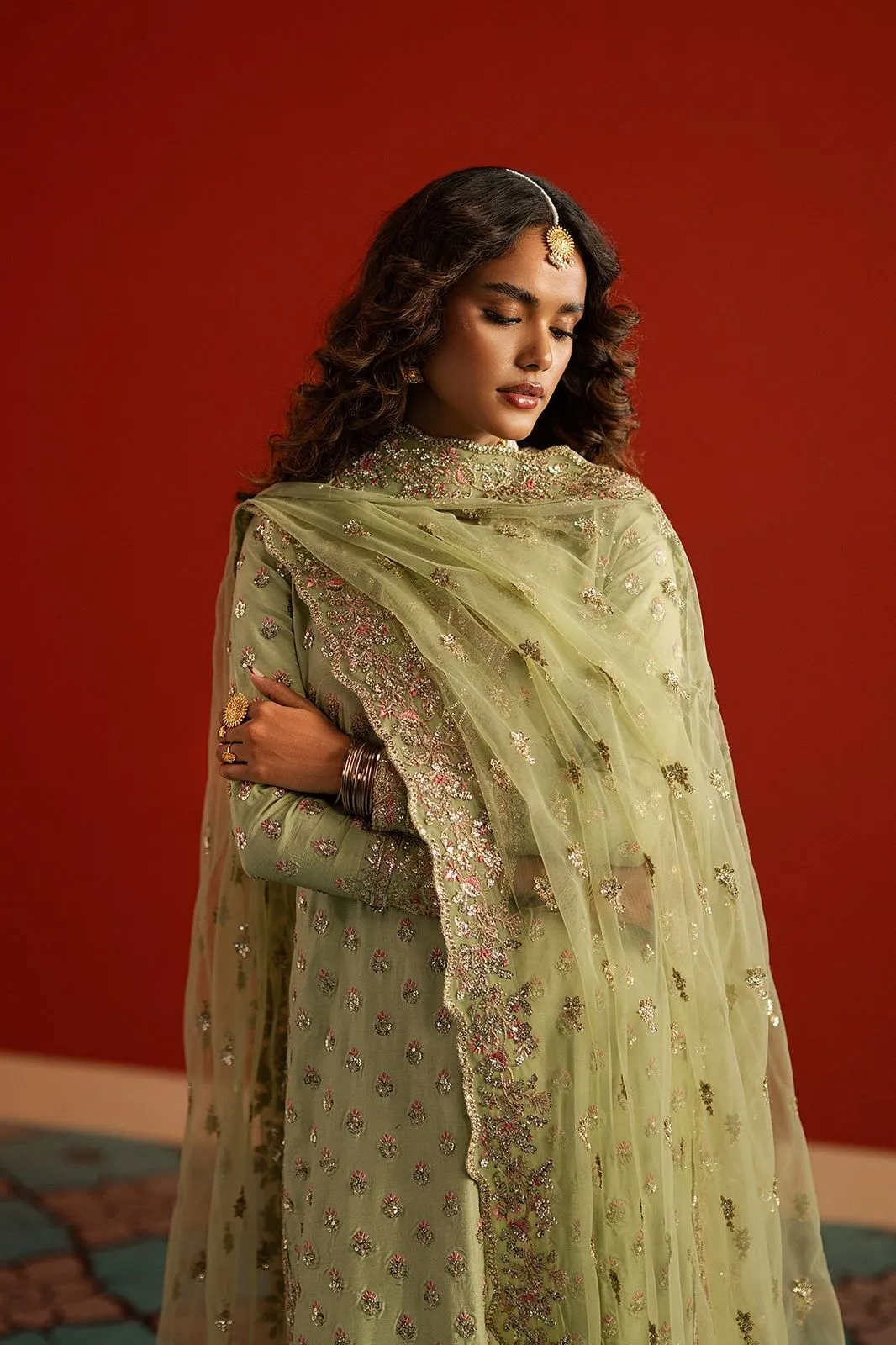 AFROZEH Divani SHAHWAR