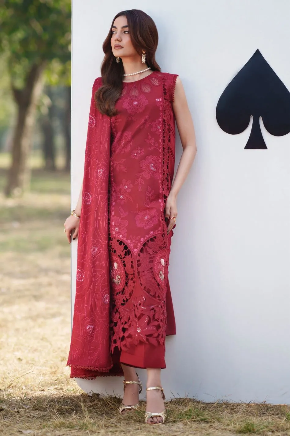 PARISHAY SQ-01 | 3 PC LAWN