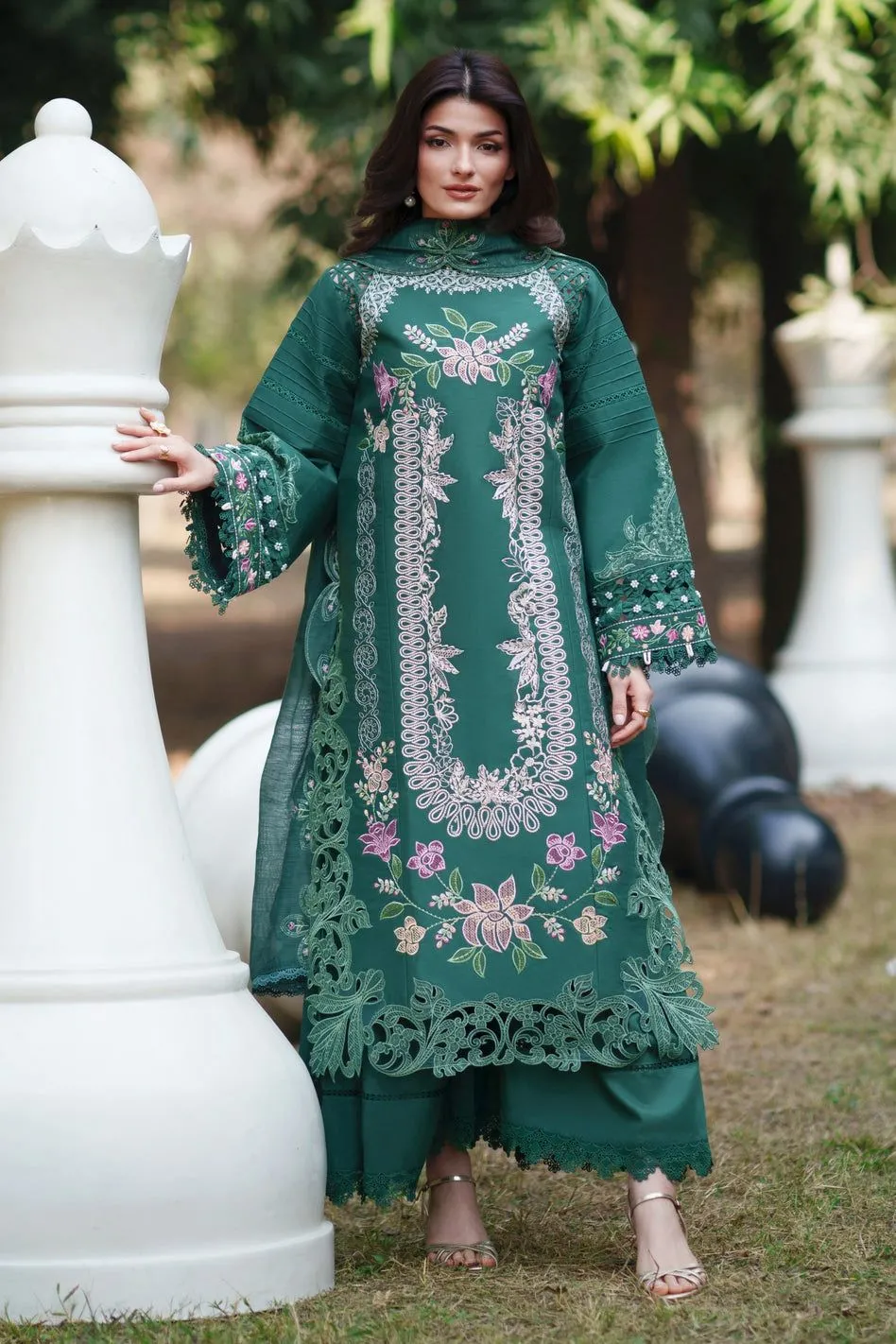 PARISHAY SQ-15 | 3 PC LAWN