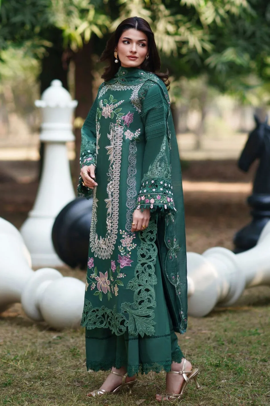 PARISHAY SQ-15 | 3 PC LAWN