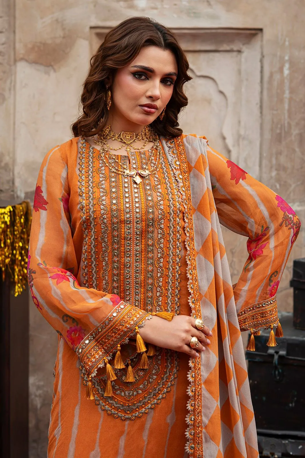 CHARIZMA VASAL