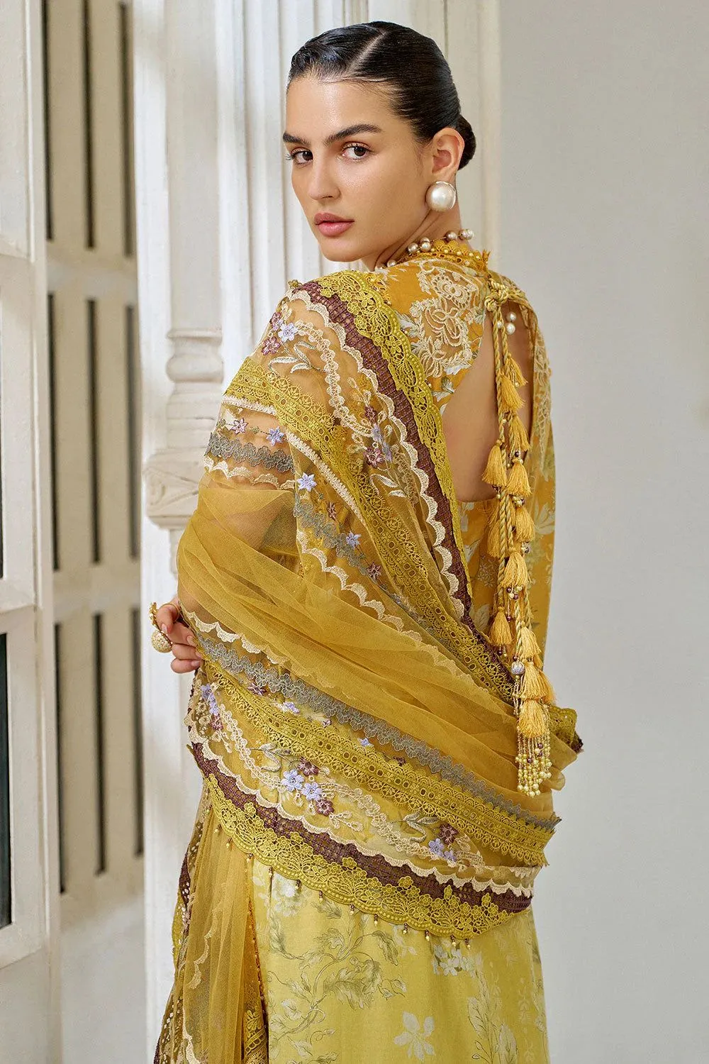 SOBIA NAZIR LUXURY LAWN