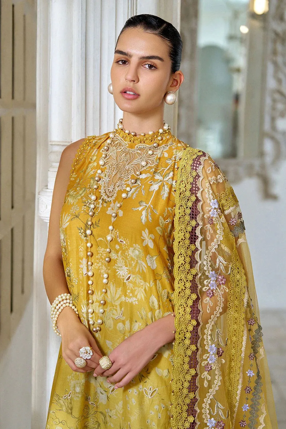 SOBIA NAZIR LUXURY LAWN