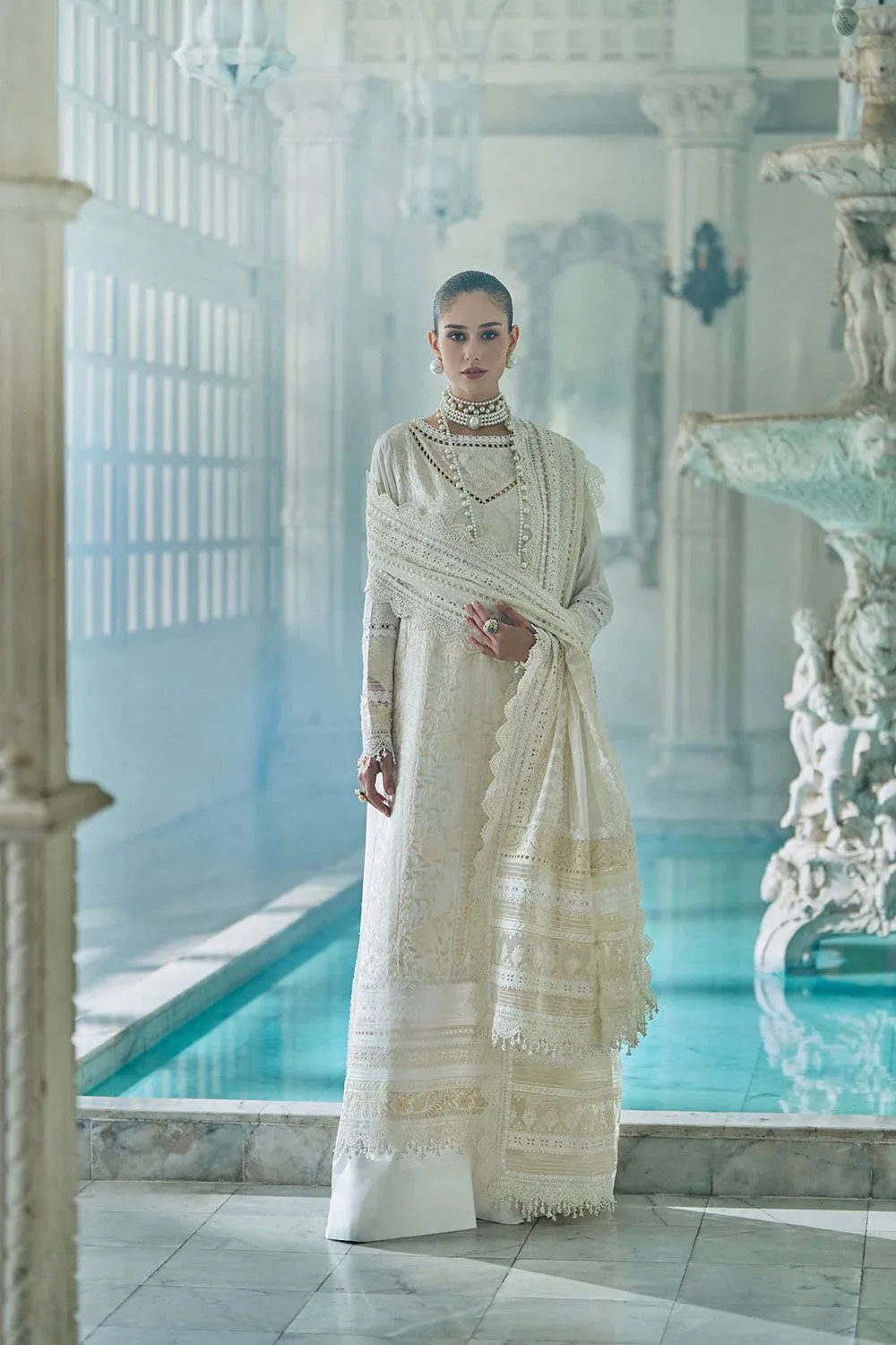 SOBIA NAZIR LUXURY LAWN