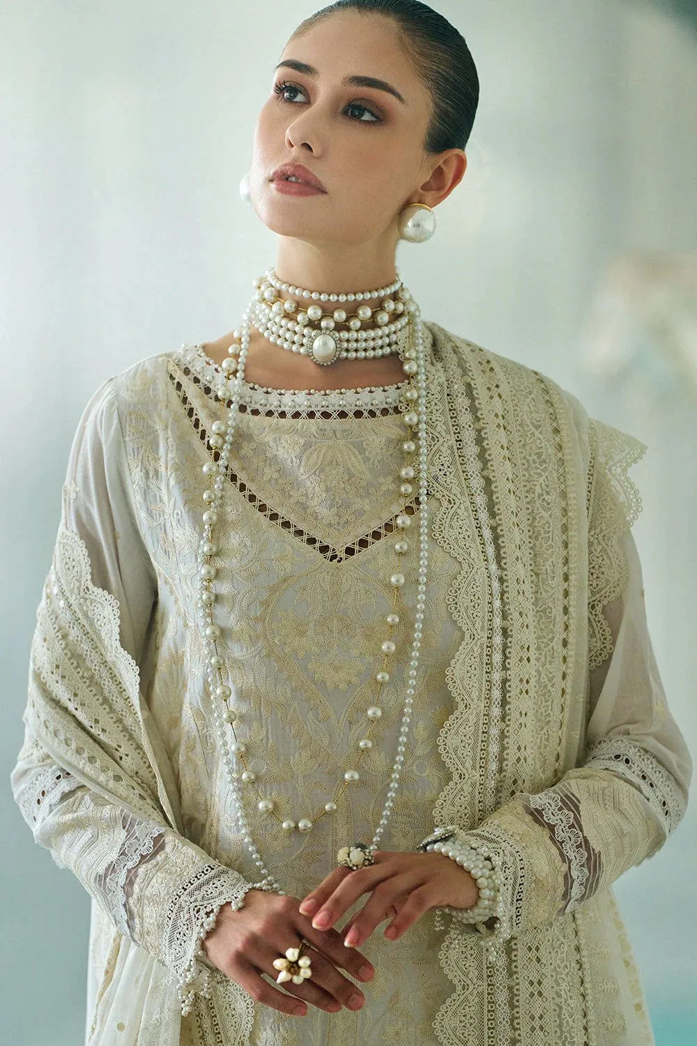 SOBIA NAZIR LUXURY LAWN