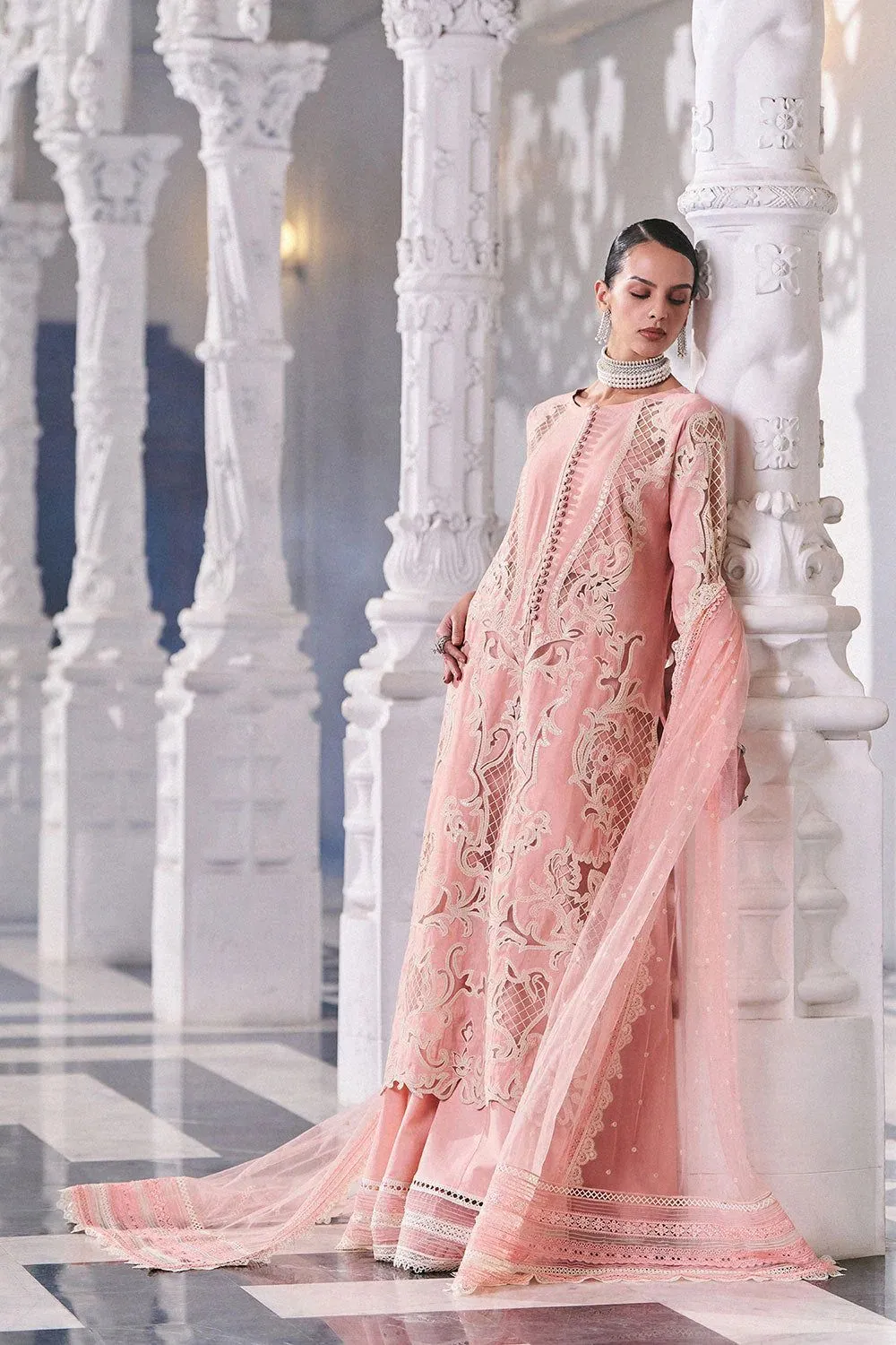 SOBIA NAZIR LUXURY LAWN