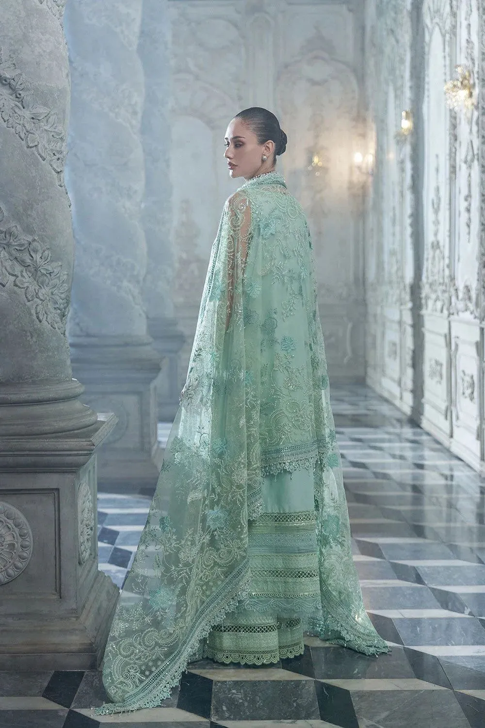 SOBIA NAZIR LUXURY LAWN