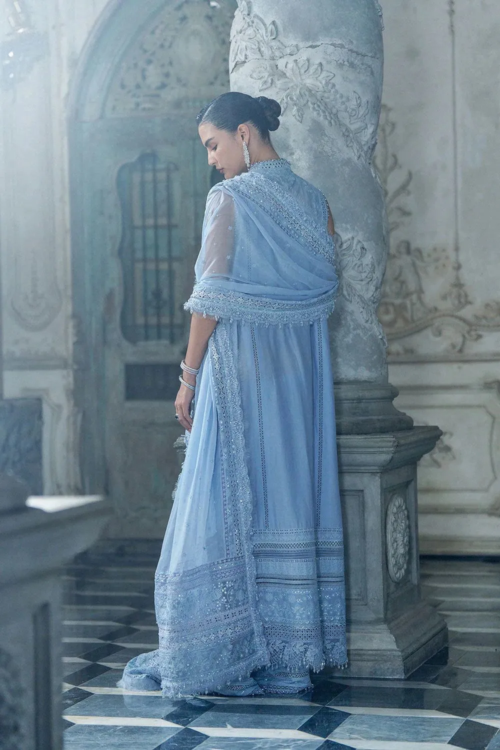 SOBIA NAZIR LUXURY LAWN