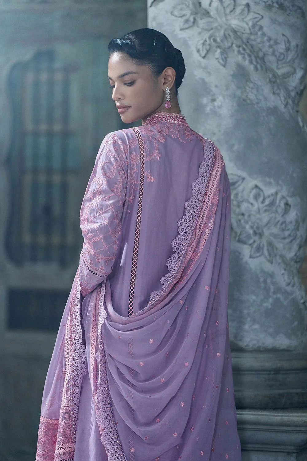 SOBIA NAZIR LUXURY LAWN