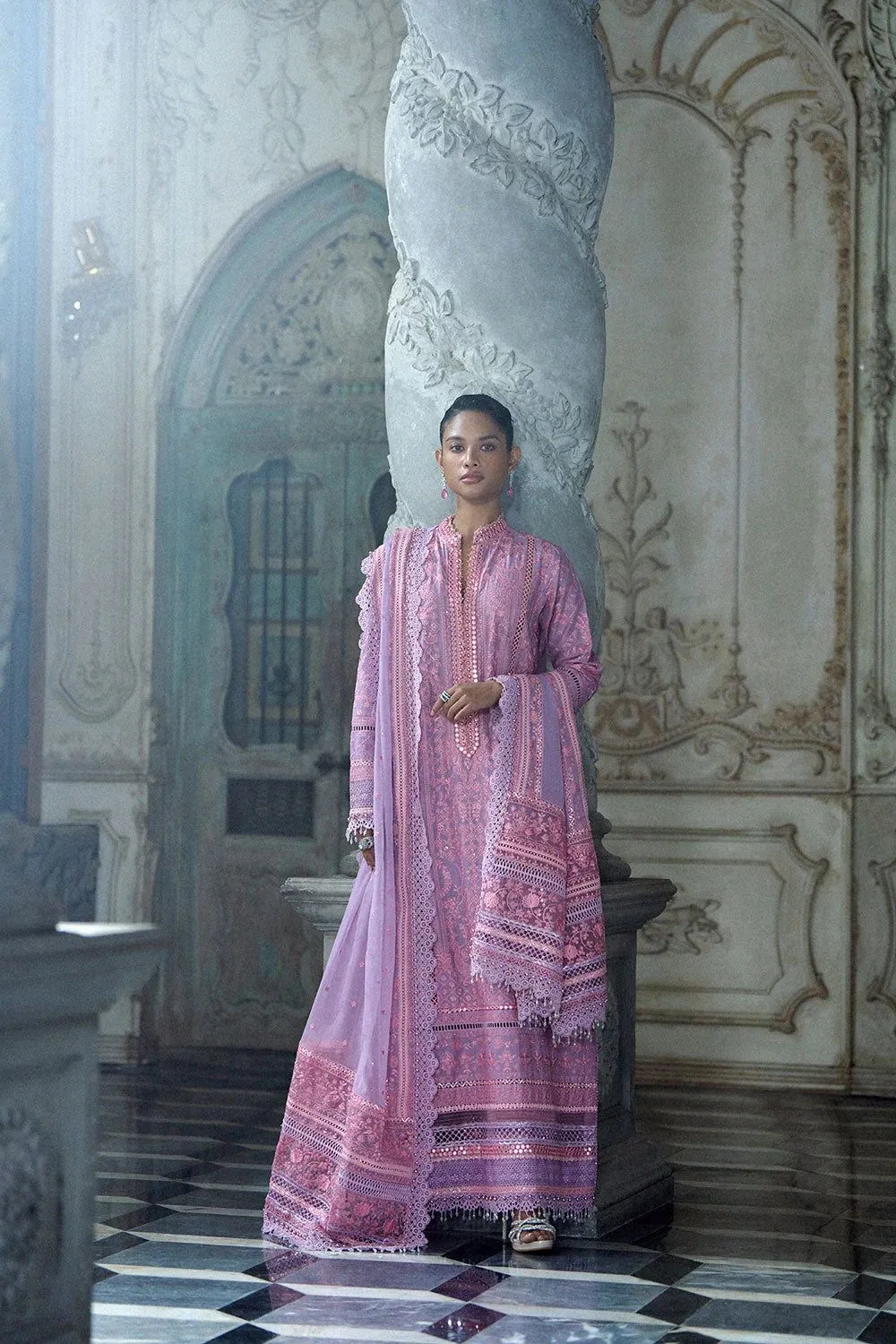 SOBIA NAZIR LUXURY LAWN