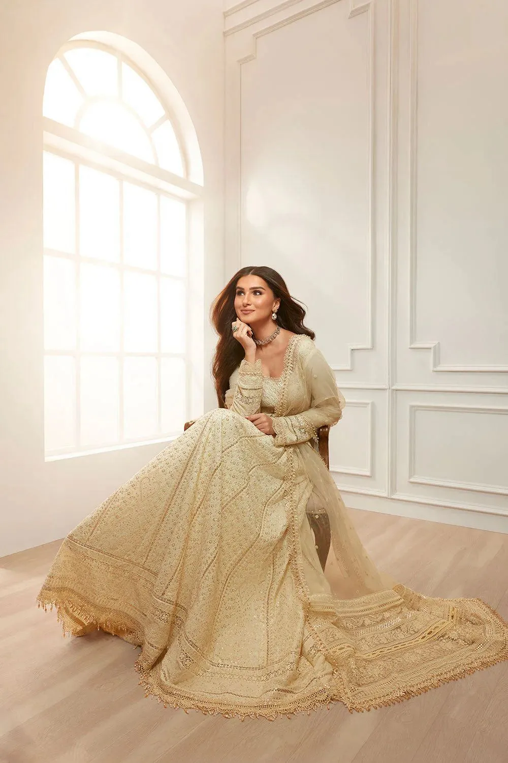SOBIA NAZIR LUXURY LAWN