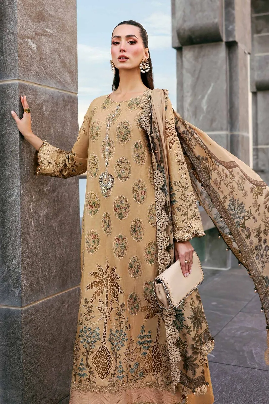 MARIA B LUXURY LAWN