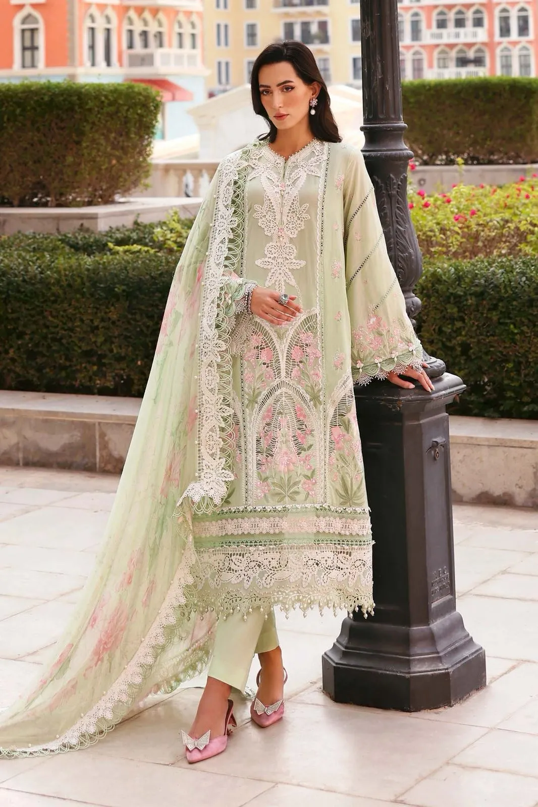 MARIA B LUXURY LAWN