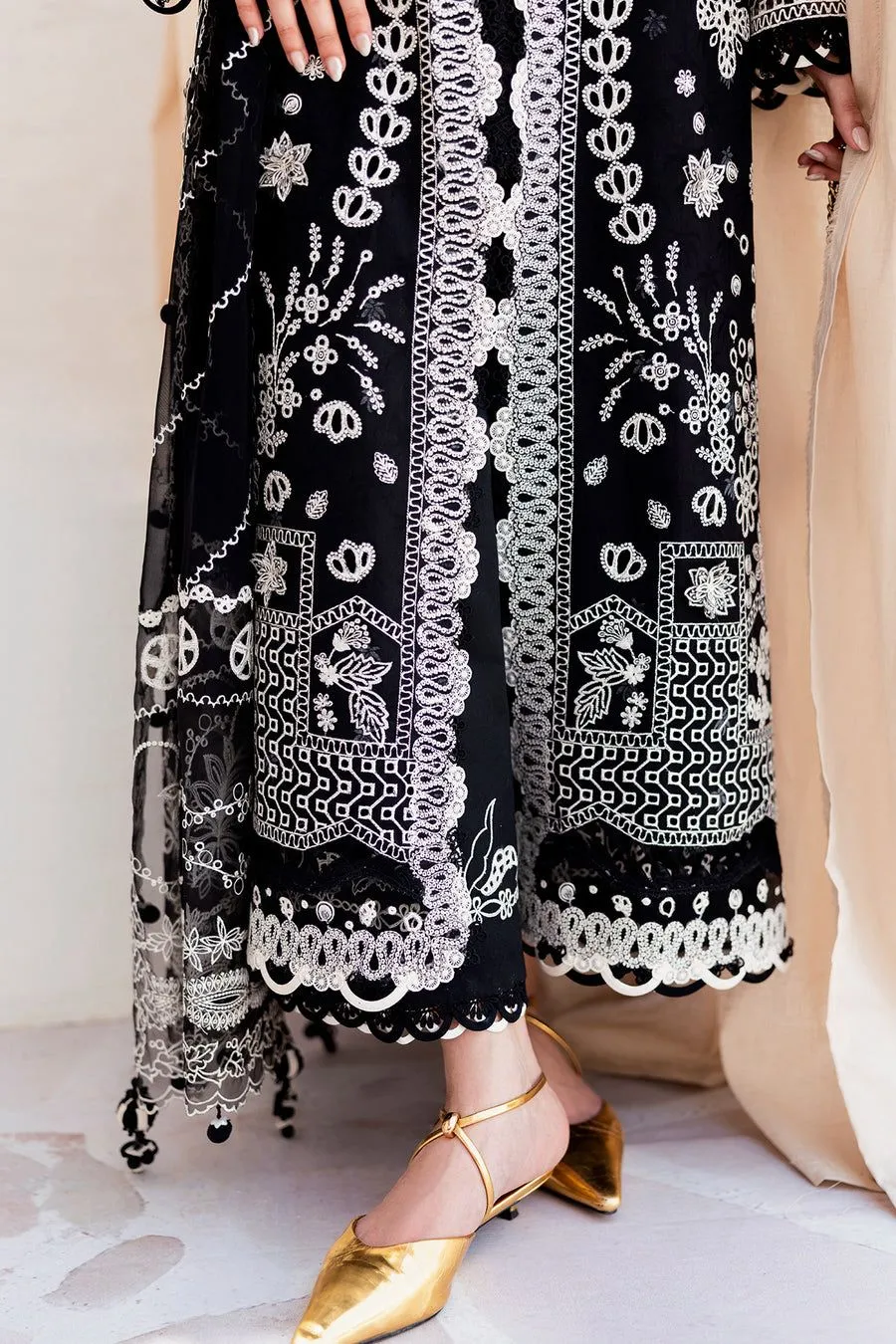 QALAMKAR RTW