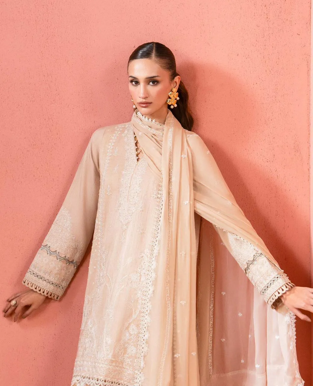 REPUBLIC WOMENSWEAR PREMIUM PRET
