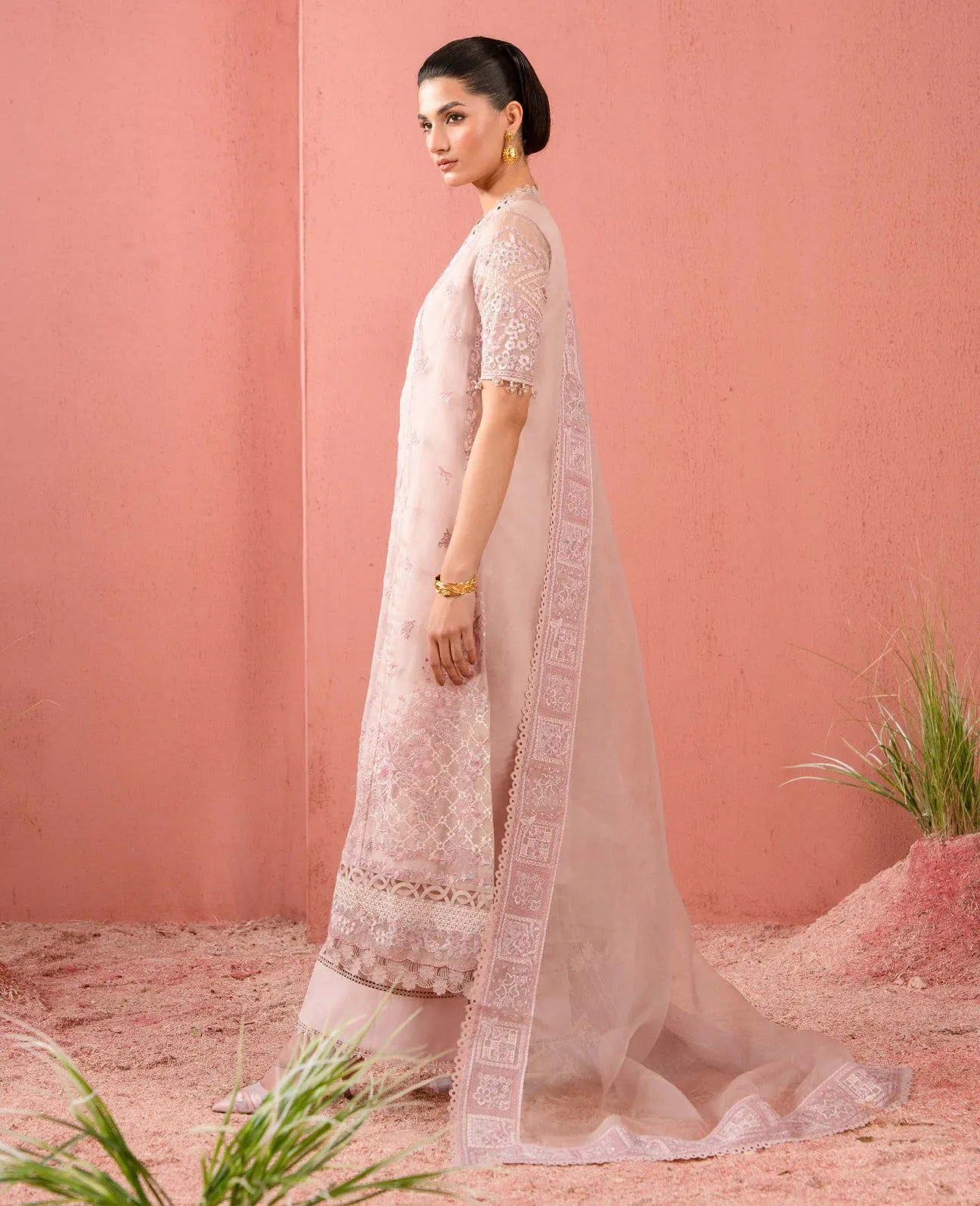 REPUBLIC WOMENSWEAR PREMIUM PRET