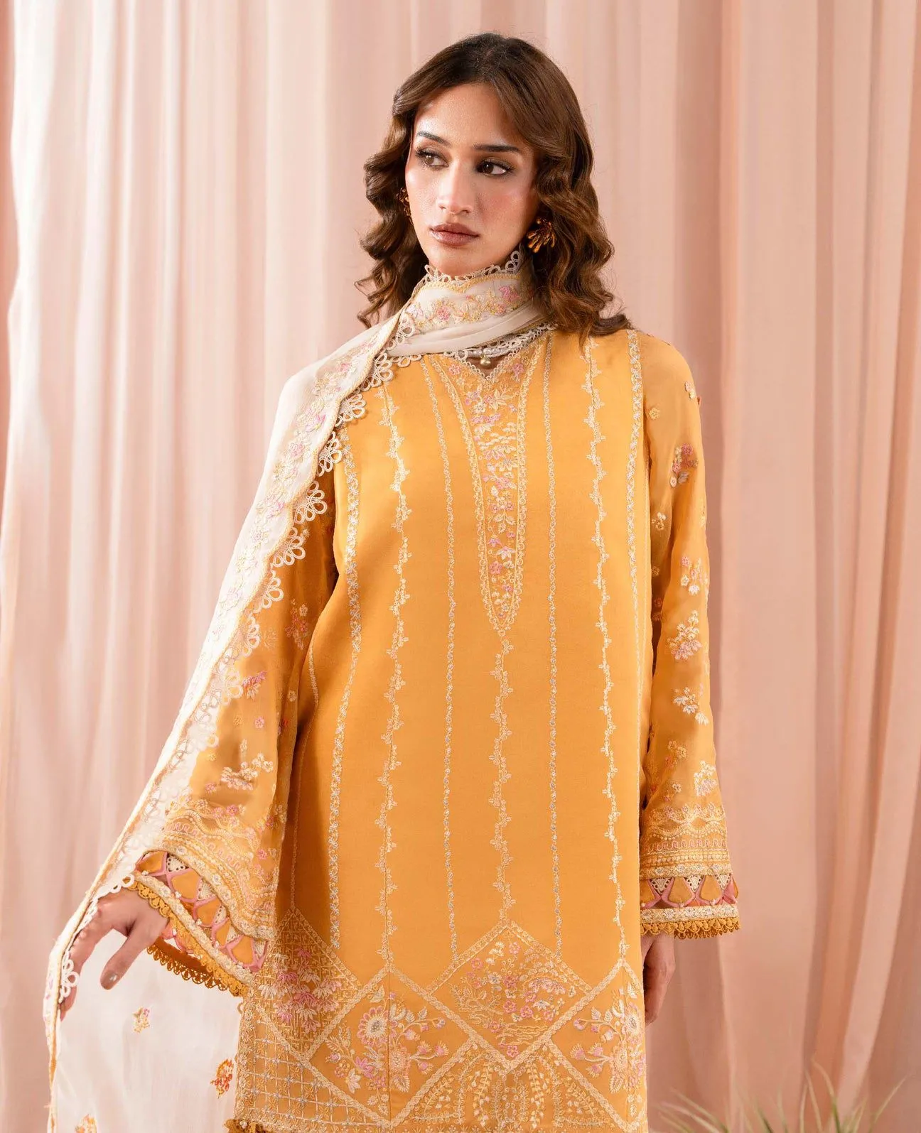 REPUBLIC WOMENSWEAR PREMIUM PRET