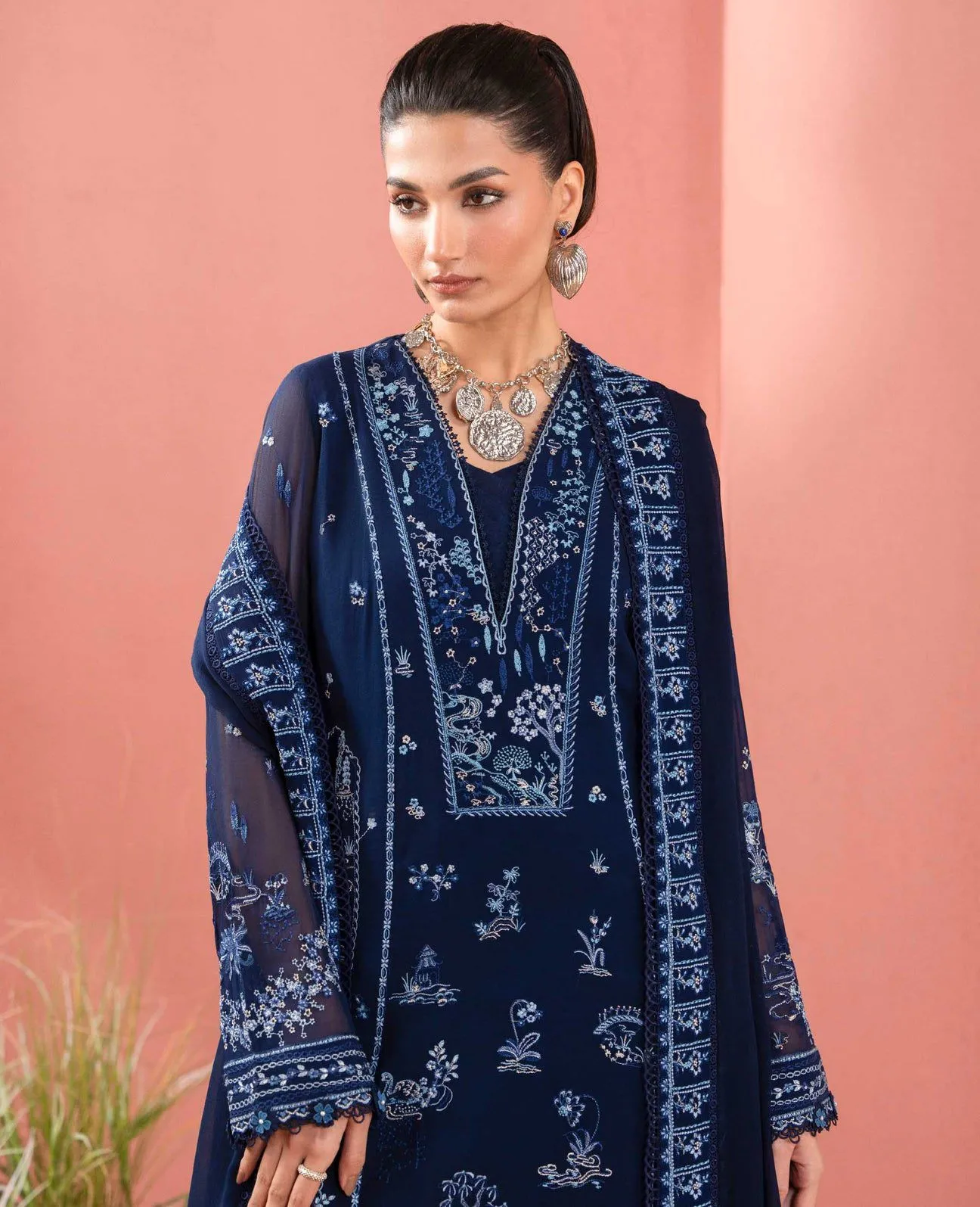 REPUBLIC WOMENSWEAR PREMIUM PRET