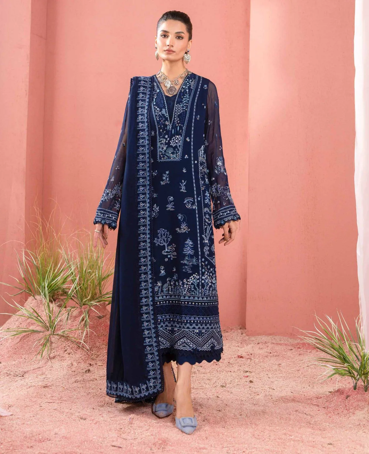 REPUBLIC WOMENSWEAR PREMIUM PRET