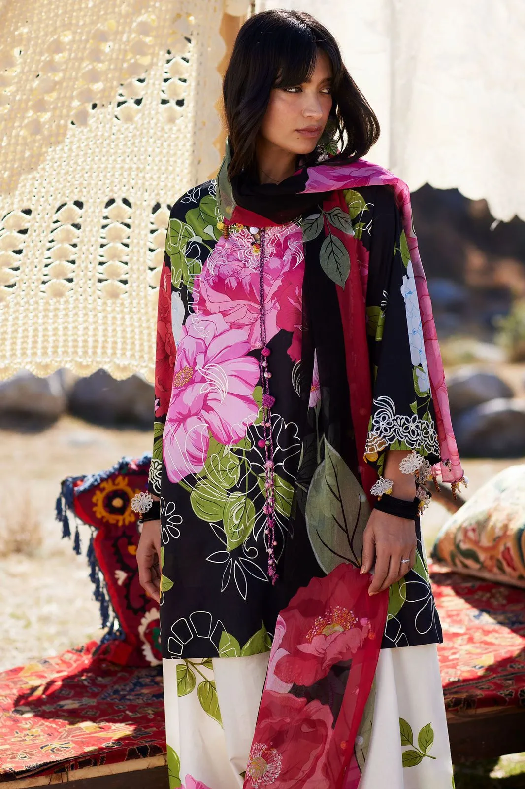 ZAHA Meili Unstitched