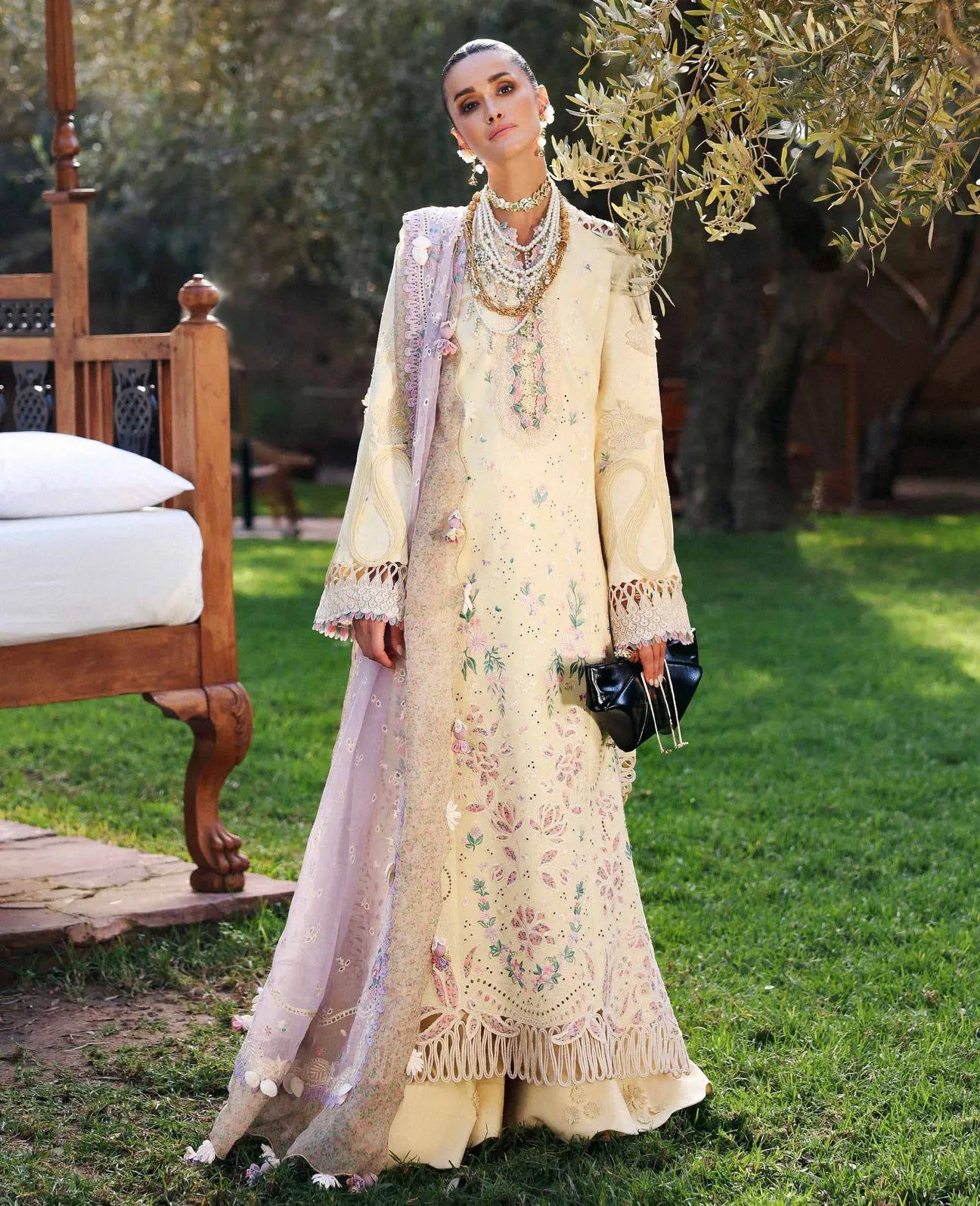 REPUBLIC Women’s Wear Reine 26