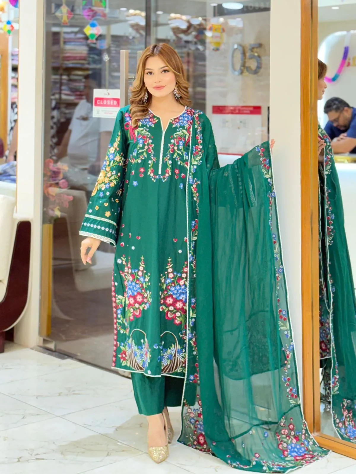 JUGNU la donna stitch