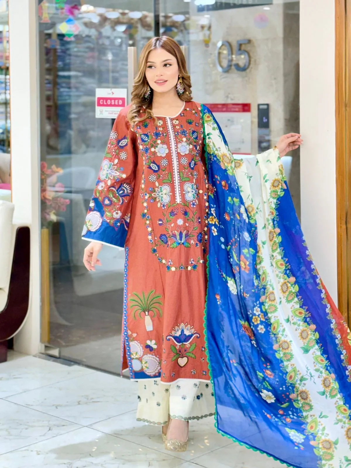 JUGNU la donna stitch