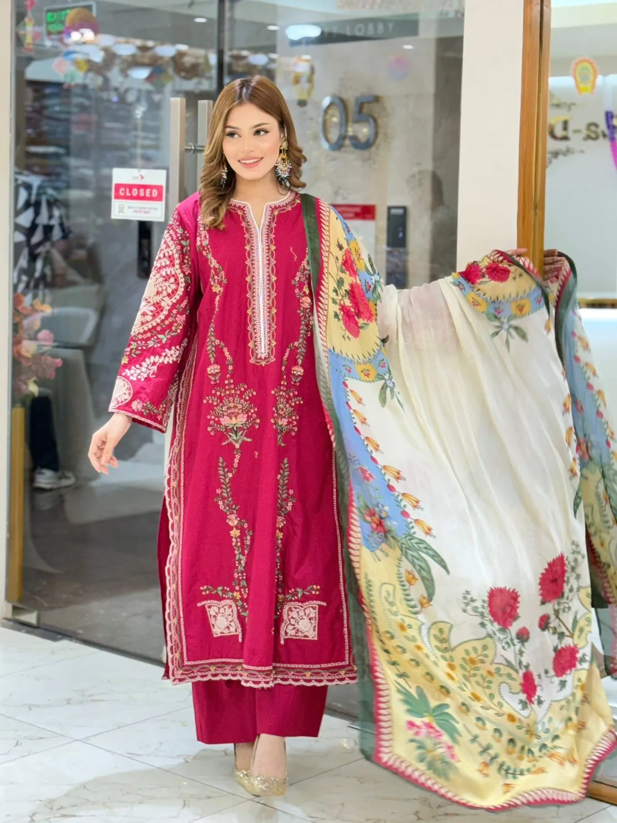 JUGNU la donna stitch