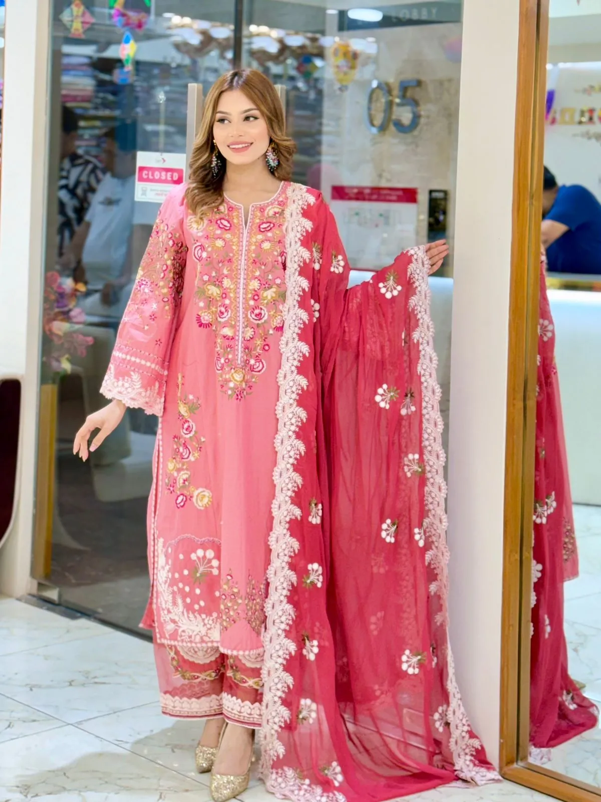 JUGNU la donna stitch