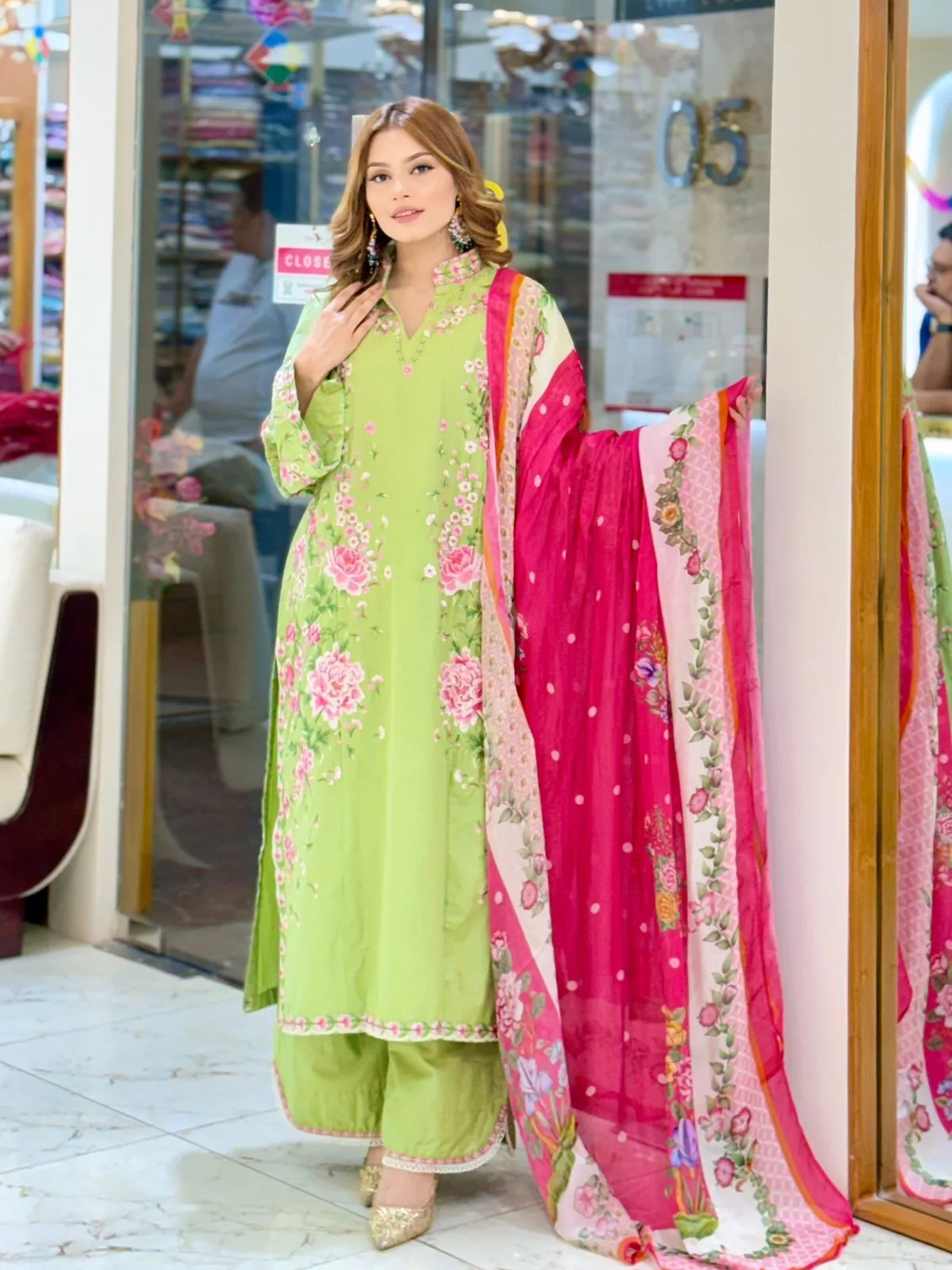 JUGNU la donna stitch