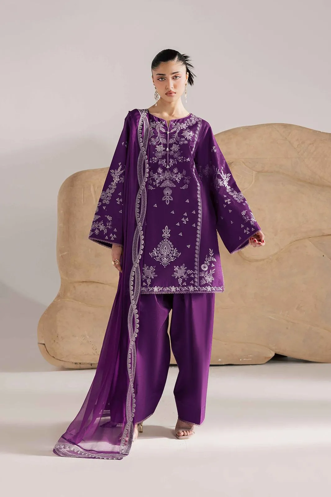VANYA RTW