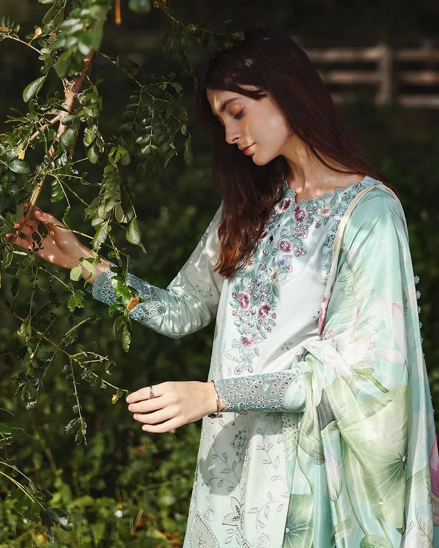 MUSHQ Solace | Ombre Chikankari